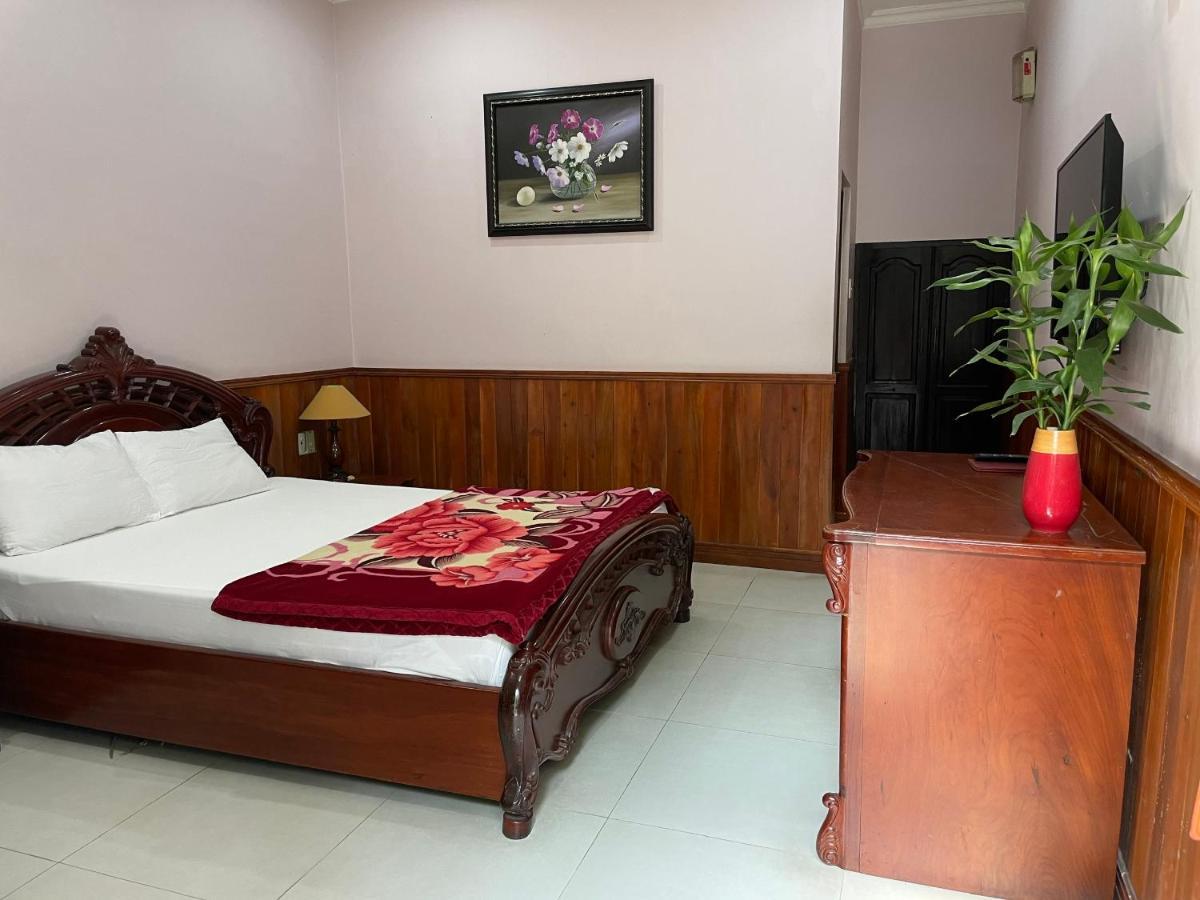 Song Tra Hotel Thu Dau Mot Exterior foto