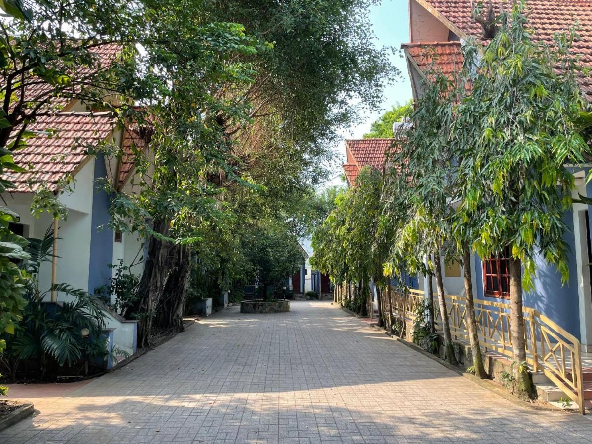 Song Tra Hotel Thu Dau Mot Exterior foto