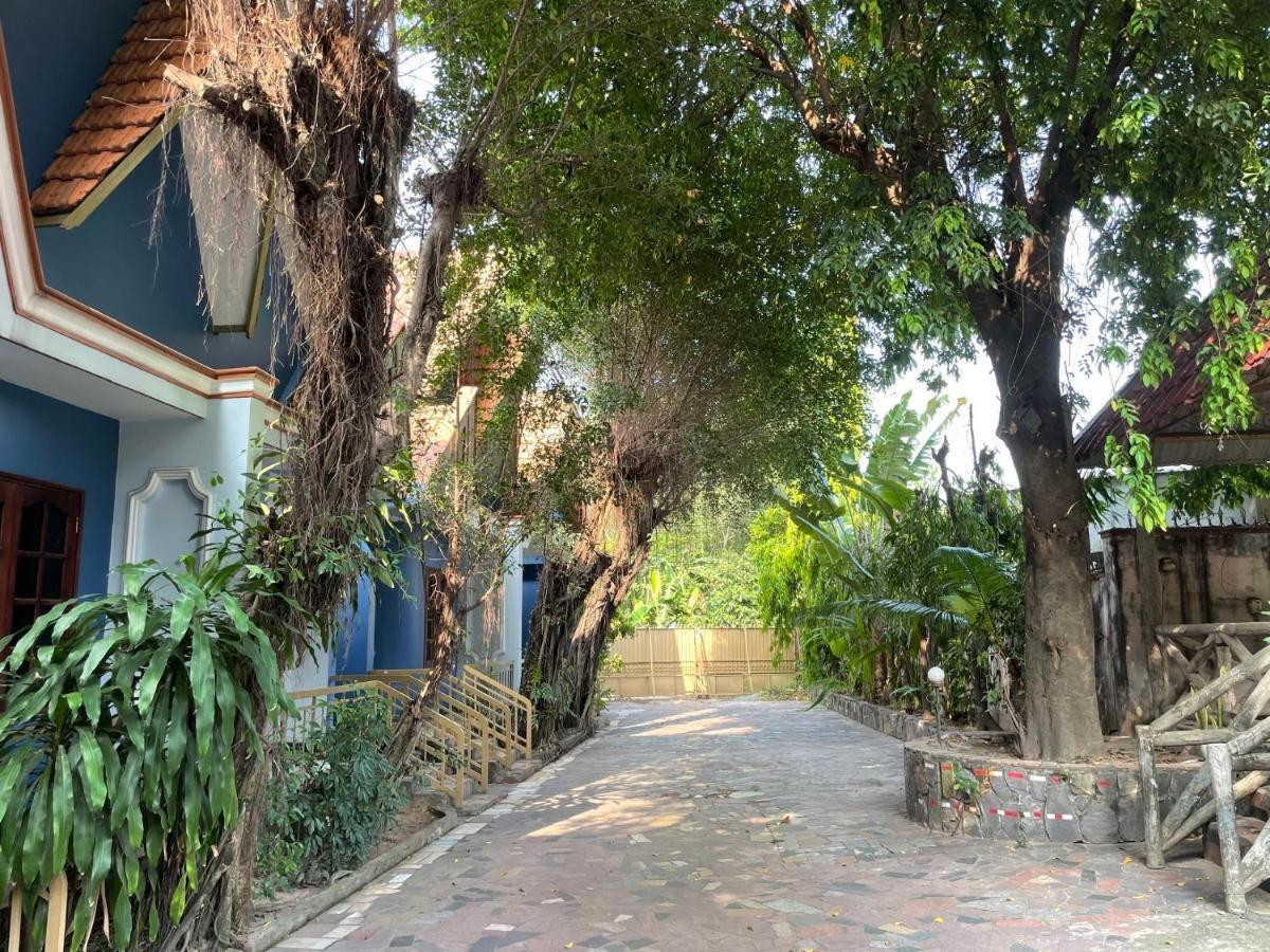 Song Tra Hotel Thu Dau Mot Exterior foto